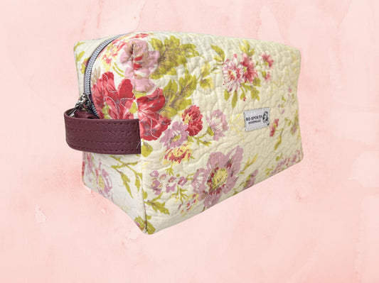 Handmade Large Capacity Quilted Makeup Bag, Floral Roses and Cream Vintage Style Cosmetic Pouch, Unique Women's Classic Toiletry Dopp Kit