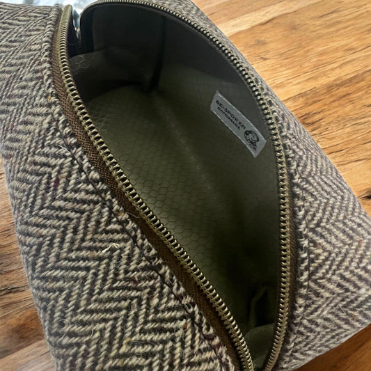 Men's Herringbone Tweed Dopp Kit, Minimalist Wool Shaving Kit with Waterproof Lining, Daily Essentials Travel Toiletry Bag for Him