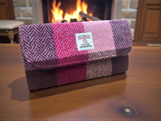 Trifold Harris Tweed Wallet with Magnetic Closure Pink Plaid Herringbone