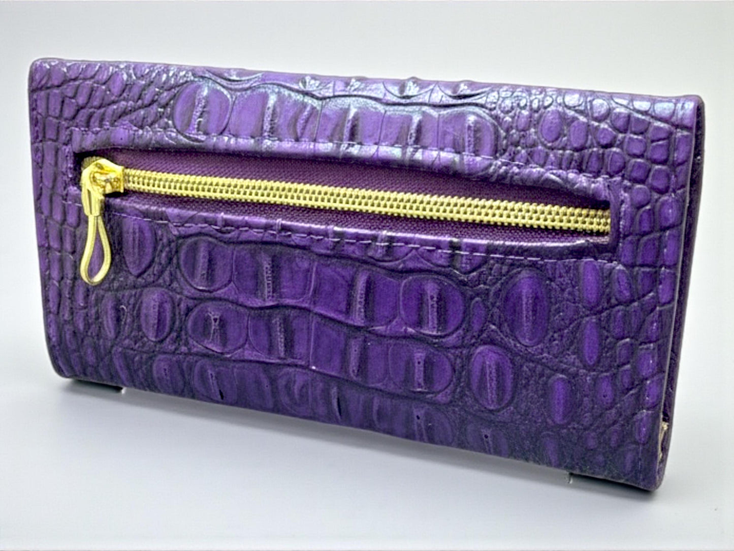 Women's Trifold Wallet with Twist Lock Closure, Purple Faux Croc Clutch, Small Minimalist Dinner HandBag, Animal Print Purse Gift for Her