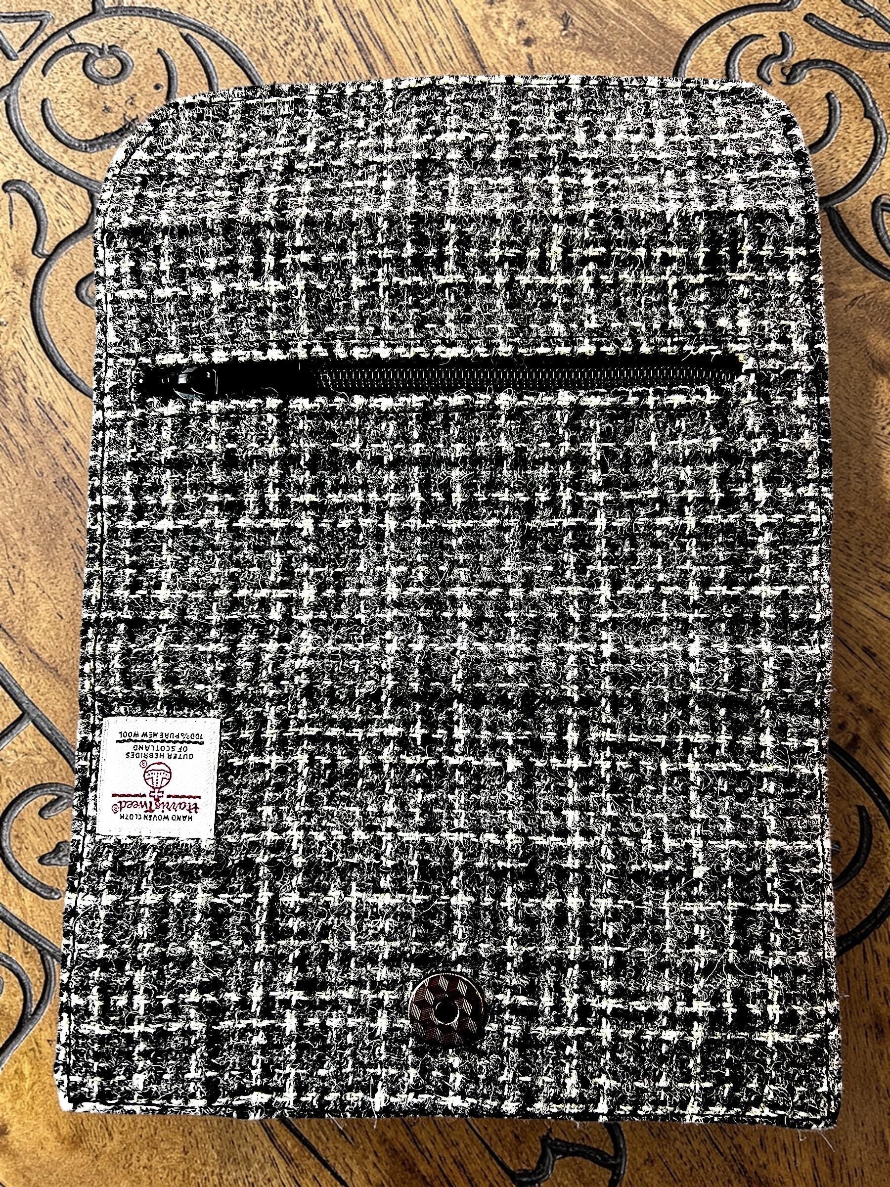 Trifold Harris Tweed Wallet Black White Grey Crosshatch Pattern with Magnetic Closure